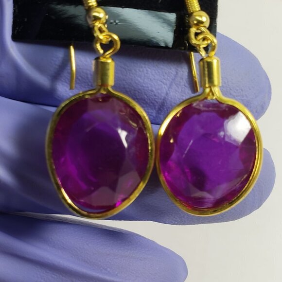 Elegant Purple Gem 1.5" Drop Earrings Gold Tone Oval Dangle Lightweight Jewelry - Picture 8 of 8